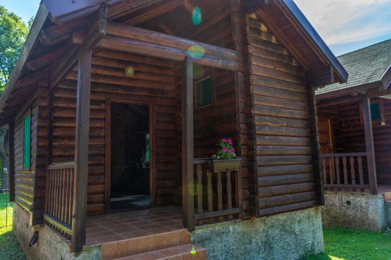 Wooden Village Resort Ponari Екстериор снимка